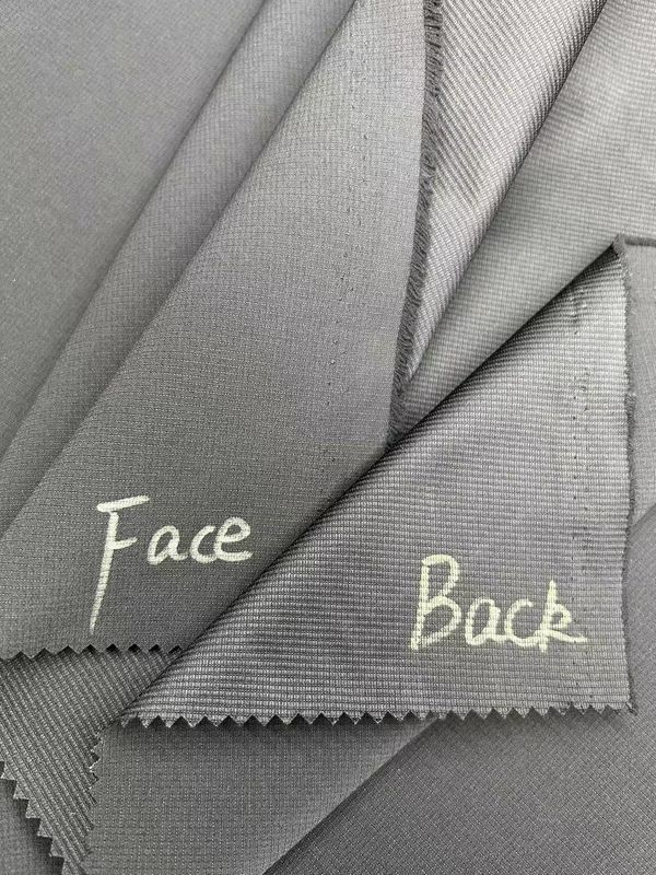 100% polyester à étirement bas rayé Jacquard texturé Tissu pour veste Pantalon vêtements de sport