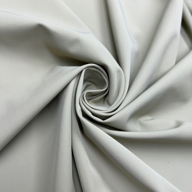 Fabrication en nylon souple 70D+40D*70D+40D 90% nylon 10% spandex 170GSM