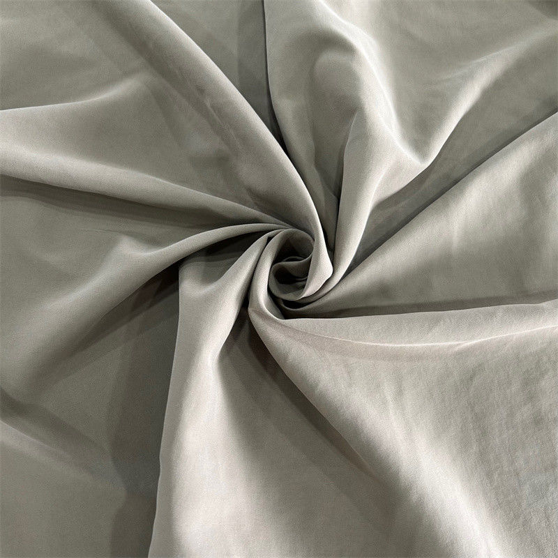Tricot brossé en tissu de nylon doux 70D*160D 100GSM Pour maillots de bain et shorts de plage