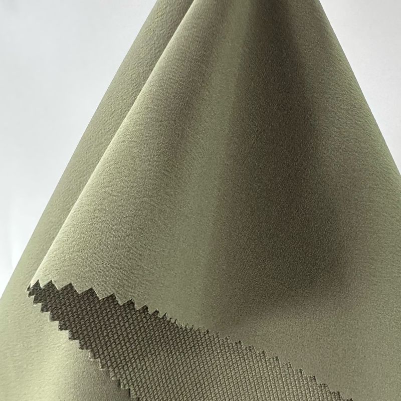 Tissu en polyester à double chaîne à verrouillage à quatre voies pour veste / costume / vêtements de sport