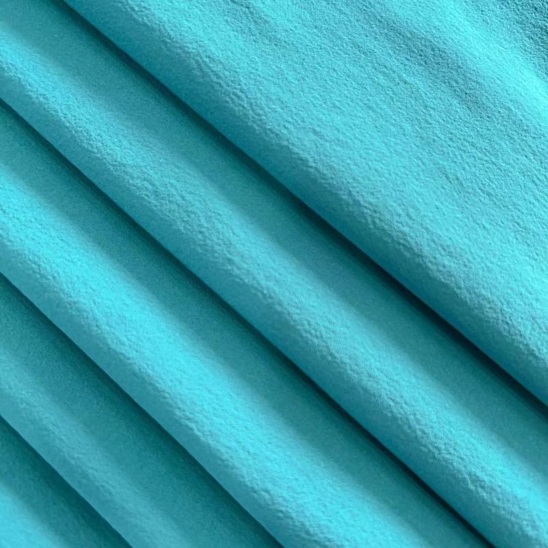 Tissu en spandex de nylon légèrement ridé recyclé 4 façons d'étirer 40D+20D*40D+20D 90GSM