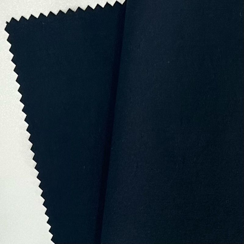 150D Tissu recyclé durable à double noyau semi-brillant Tissu polyester à étirement 186GSM