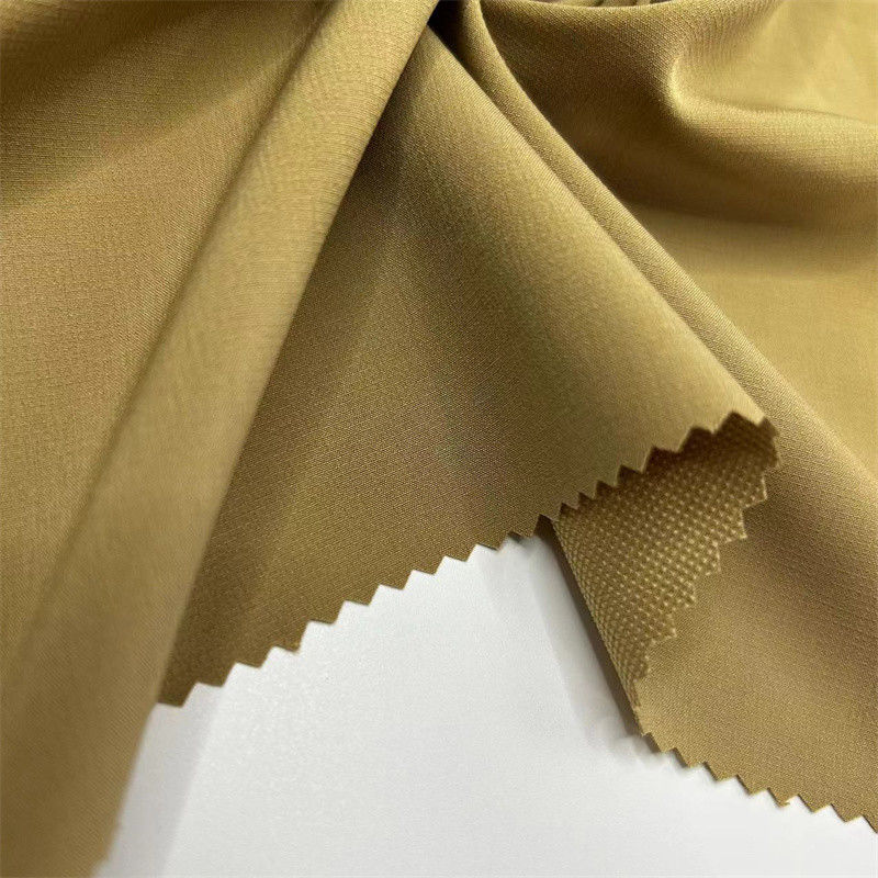 Polyester Pearl Dot Tissu recyclé durable 136GSM Pour T-shirts Vestes de sport