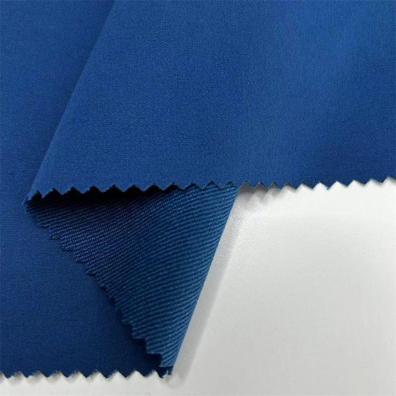70D+40D*70D+40D+200D Tissu en nylon polyester 235GSM Four Way Stretch Pour les vêtements de sport