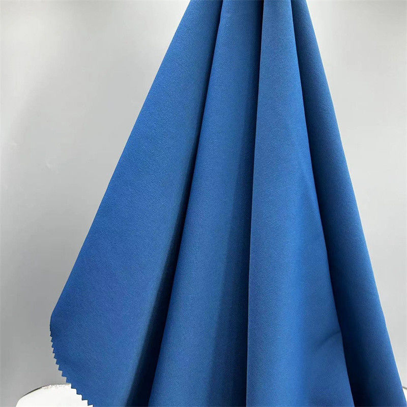 70D+40D*70D+40D+200D Tissu en nylon polyester 235GSM Four Way Stretch Pour les vêtements de sport