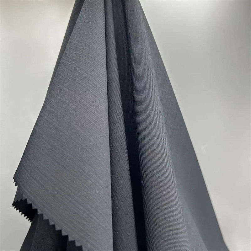 Polyester recyclé Tissu Seersucker à faible étirement T400 texturé comme lin pour vêtements d'extérieur