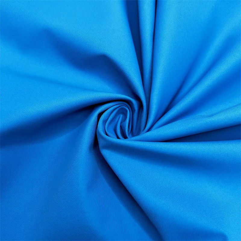 2/2 Blackout Tissu de twill recyclé stratifié avec une pellicule TPU 100% poly recyclé pour la fabrication de manteaux de tranchée Vestes