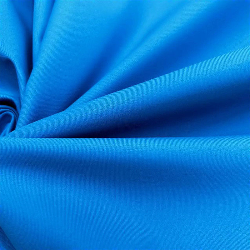 2/2 Blackout Tissu de twill recyclé stratifié avec une pellicule TPU 100% poly recyclé pour la fabrication de manteaux de tranchée Vestes
