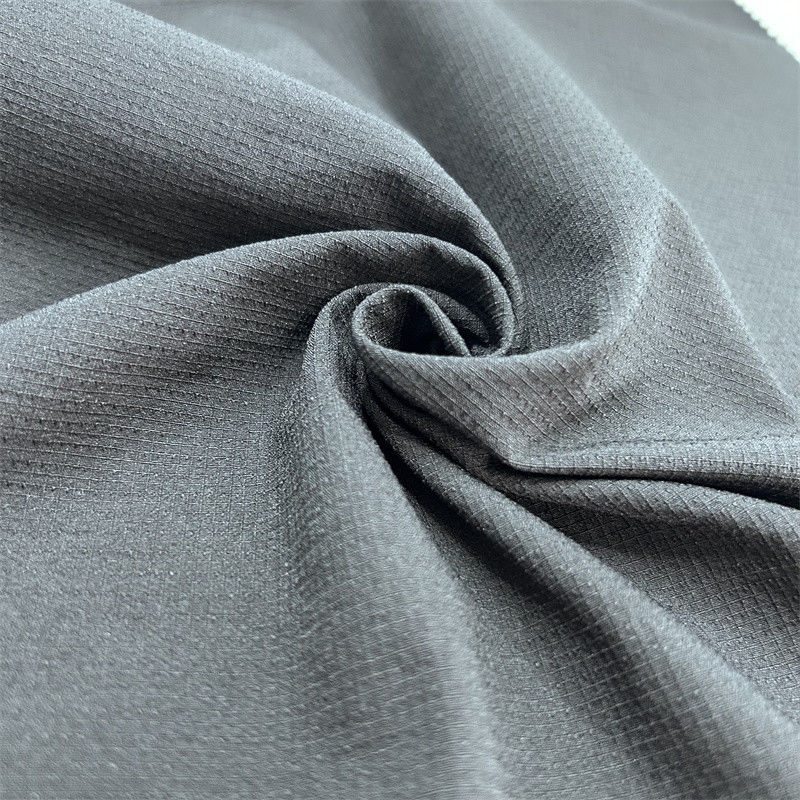Tissu de montagne à carreaux en nylon semi-brillant Texte élastique épaisse pour vêtements de plein air