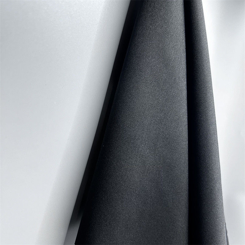 75D2/1 Twill Matériau en tissu élastique à quatre côtés Confortable et élastique sensation de la main