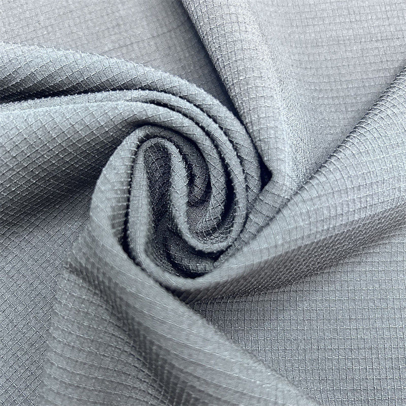75*300 Tissu d'alpinisme à carreaux doté d'une texture souple et élastique pour les activités de plein air